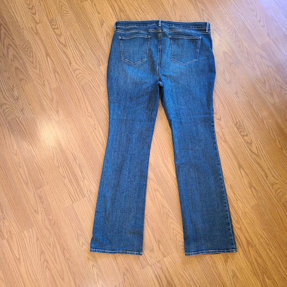 NYDJ Barbara Boot Cut Jeans - Picture 4 of 7